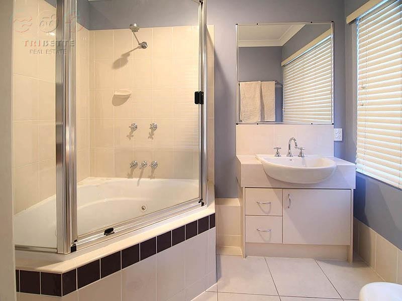 60 Orchard Cres, Springfield Lakes QLD 4300