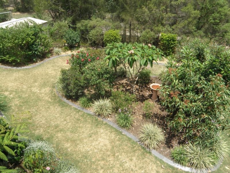 2 Brookeside Cr, Seventeen Mile Rocks QLD 4073