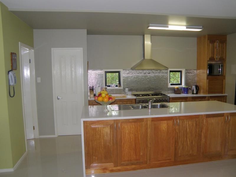 2 Brookeside Cr, Seventeen Mile Rocks QLD 4073