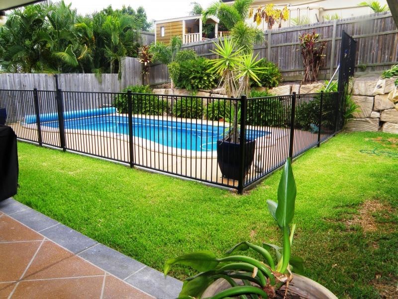6 Flindersia Cr, Seventeen Mile Rocks QLD 4073