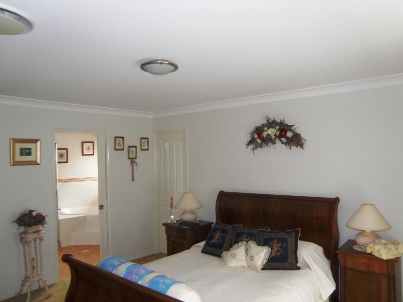 6 Flindersia Cr, Seventeen Mile Rocks QLD 4073