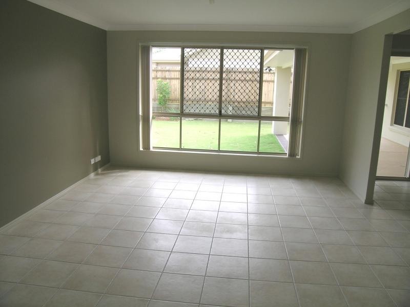 Chance Ct, Springfield Lakes QLD 4300