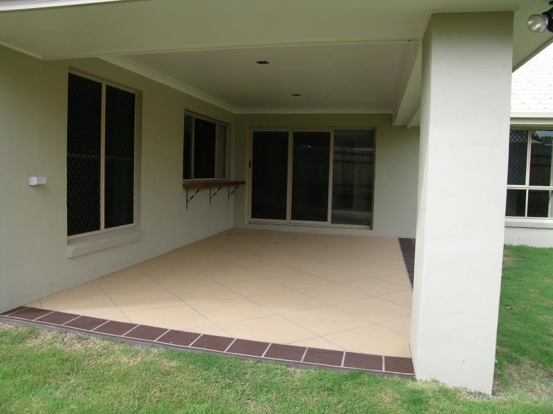 Chance Ct, Springfield Lakes QLD 4300