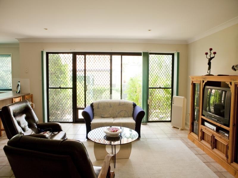 5 Natone Crt, Sinnamon Park QLD 4073