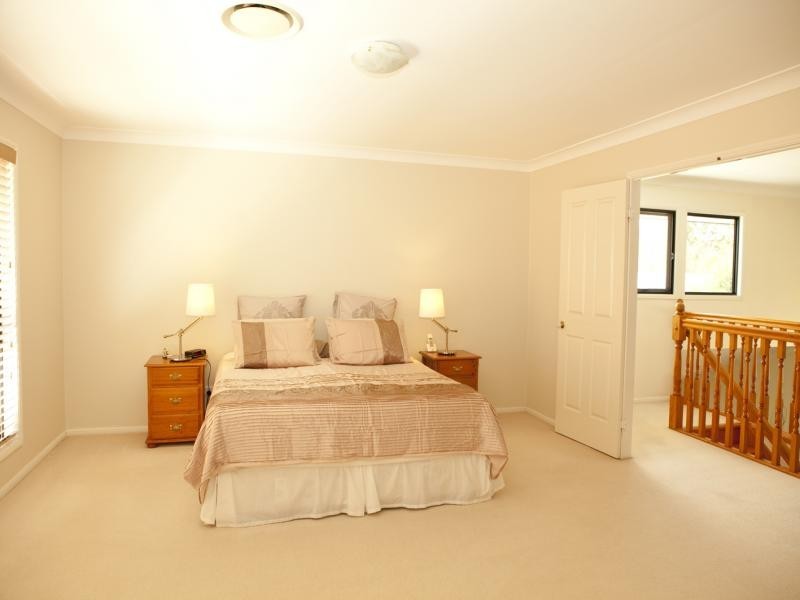 5 Natone Crt, Sinnamon Park QLD 4073