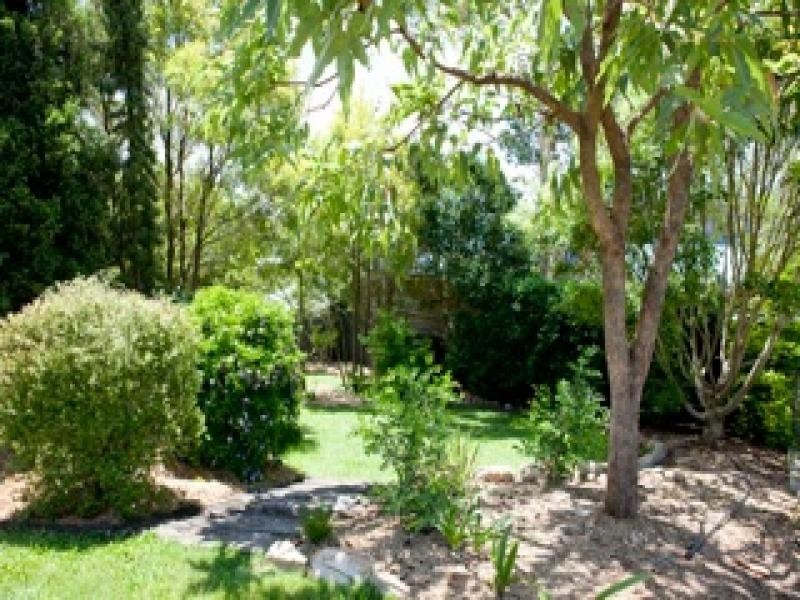 5 Natone Crt, Sinnamon Park QLD 4073