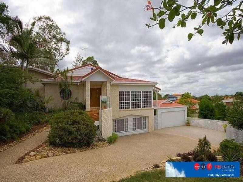 4 Moncrieff Crt, Mount Ommaney QLD 4074