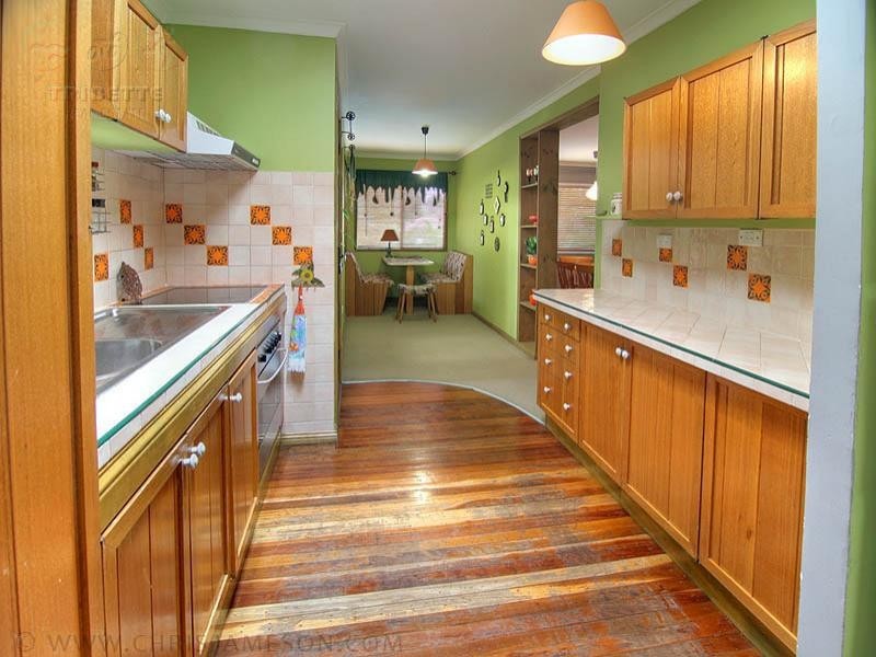 74 Brownie St, Jamboree Heights QLD 4074