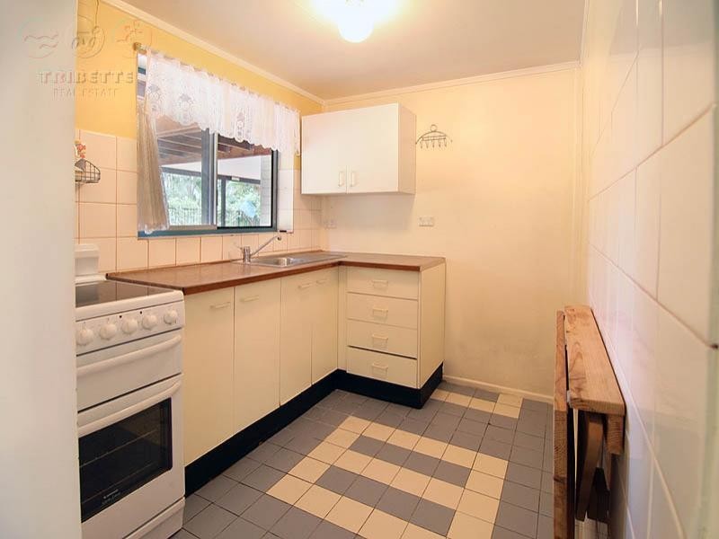 74 Brownie St, Jamboree Heights QLD 4074