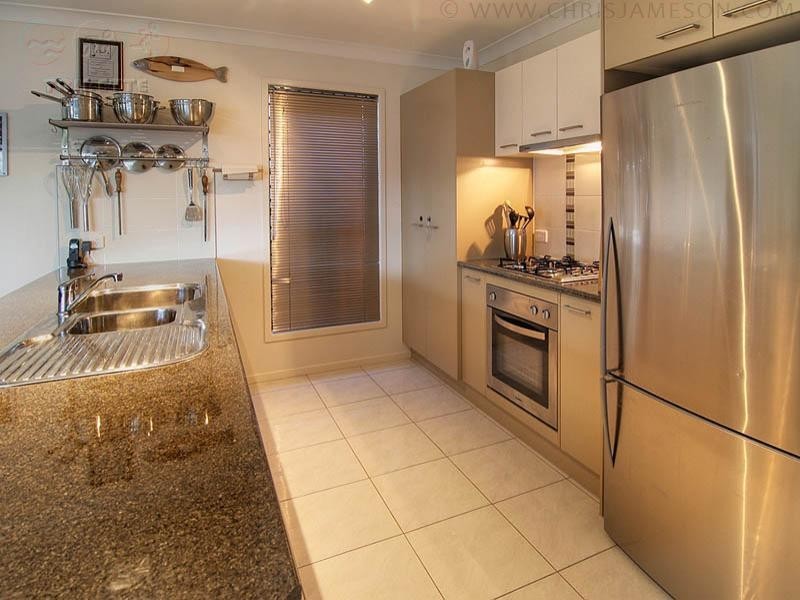 12 Barrington St, Springfield Lakes QLD 4300