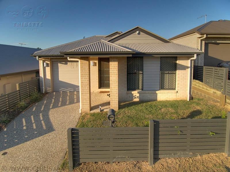 12 Barrington St, Springfield Lakes QLD 4300