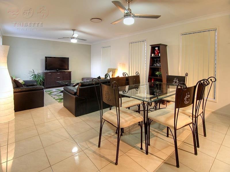 12 Barrington St, Springfield Lakes QLD 4300