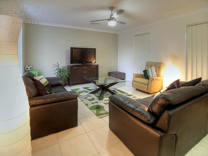 12 Barrington St, Springfield Lakes QLD 4300