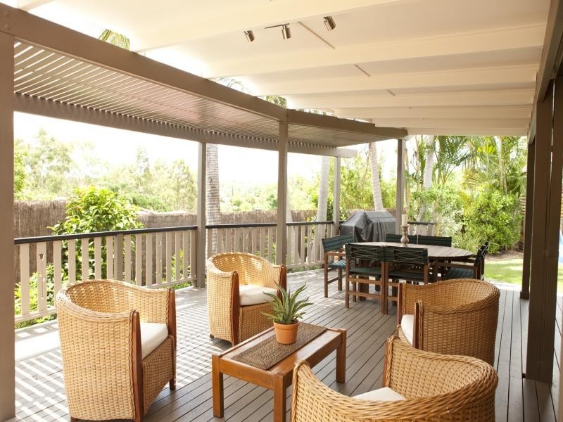 4 Janie Cl, Sinnamon Park QLD 4073