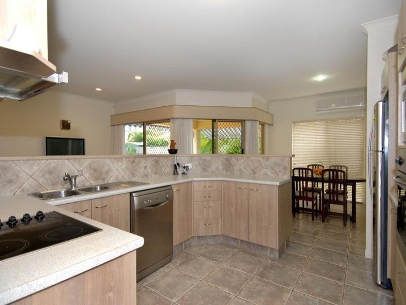 105 Thomas McLeod, Sinnamon Park QLD 4073