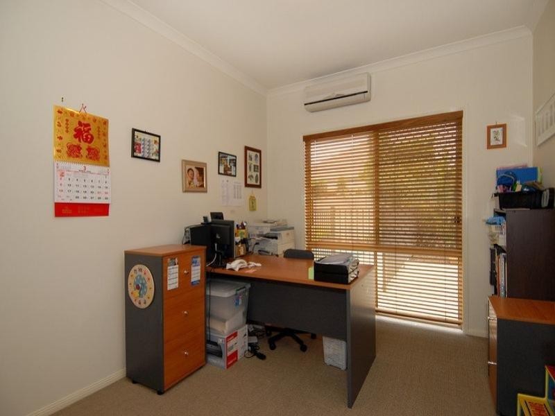 105 Thomas McLeod, Sinnamon Park QLD 4073
