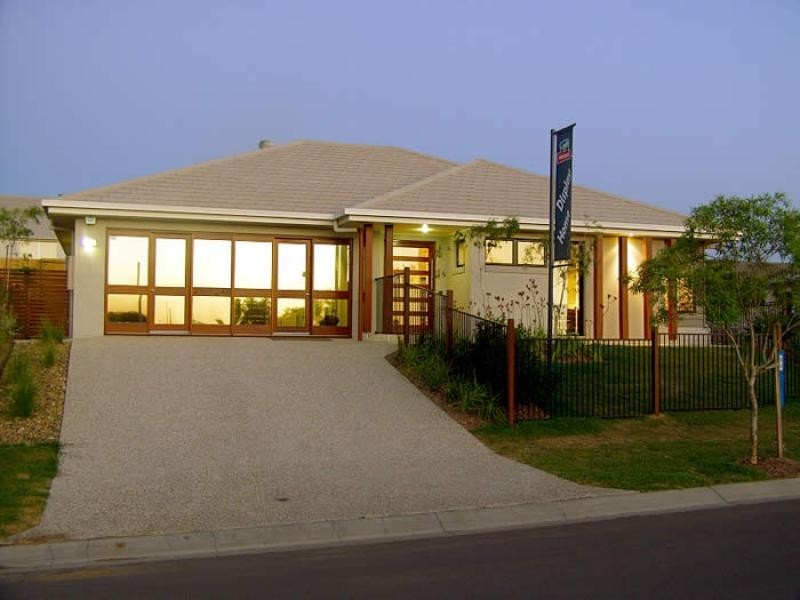 34 Holterman Pl, Redbank Plains QLD 4301