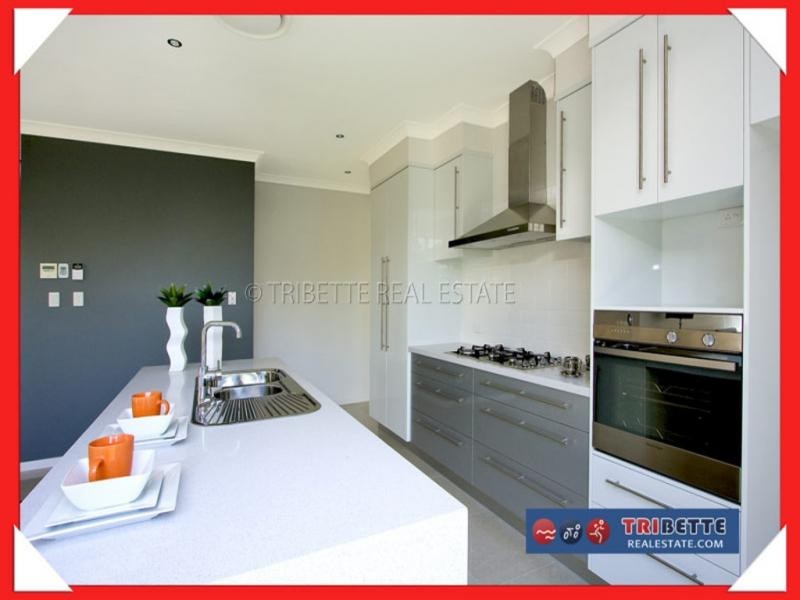 1 Mosman Ct, Sinnamon Park QLD 4073