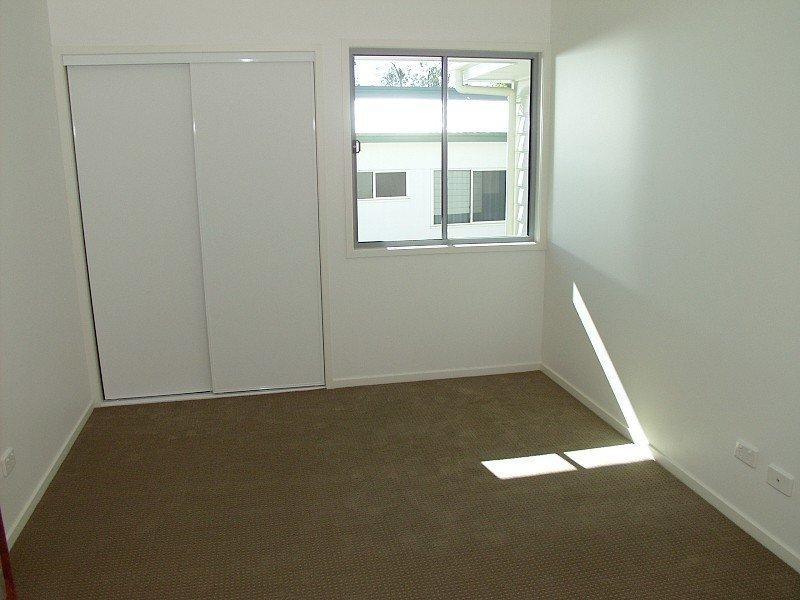 29 Goodenia Cr, Seventeen Mile Rocks QLD 4073