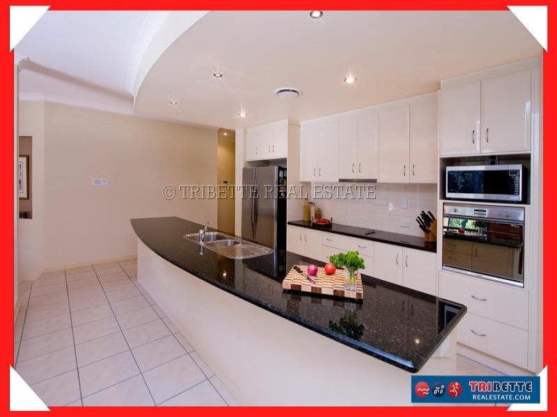63 Wendouree Cr, Westlake QLD 4074