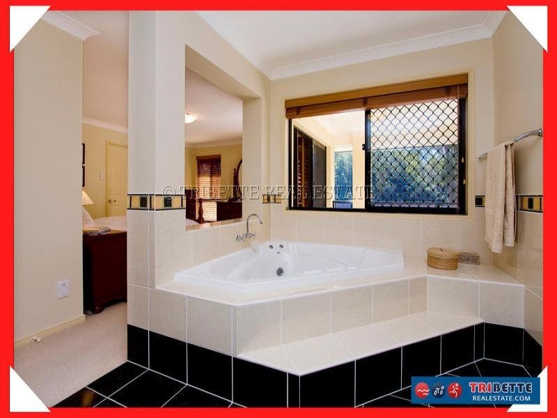 63 Wendouree Cr, Westlake QLD 4074