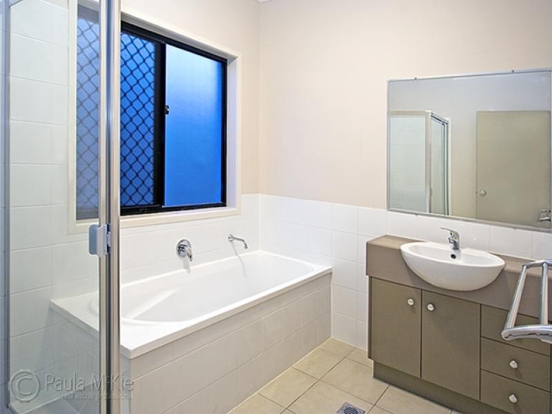 12 Driftwood Place, Springfield Lakes QLD 4300