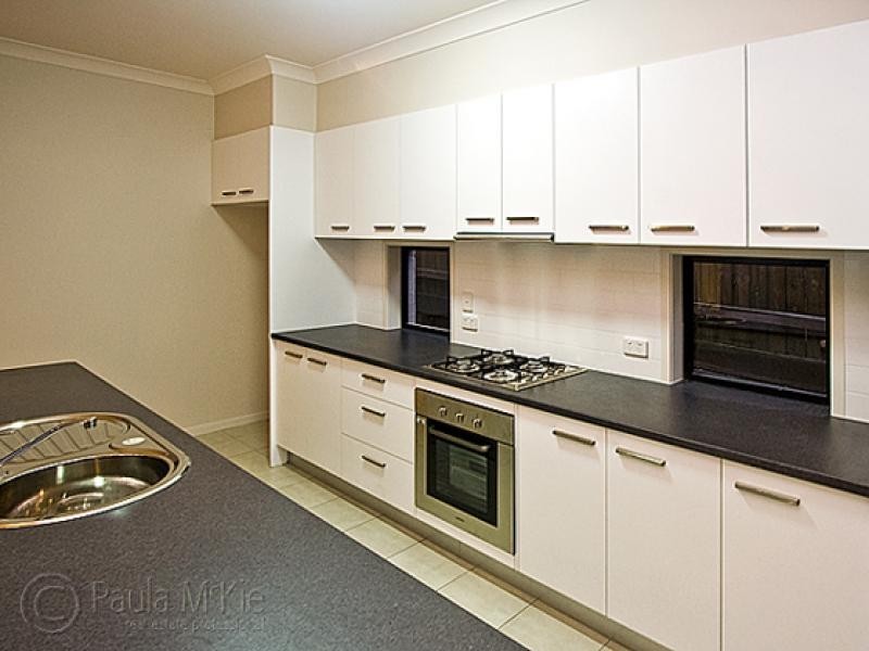 10 Driftwood Place, Springfield Lakes QLD 4300