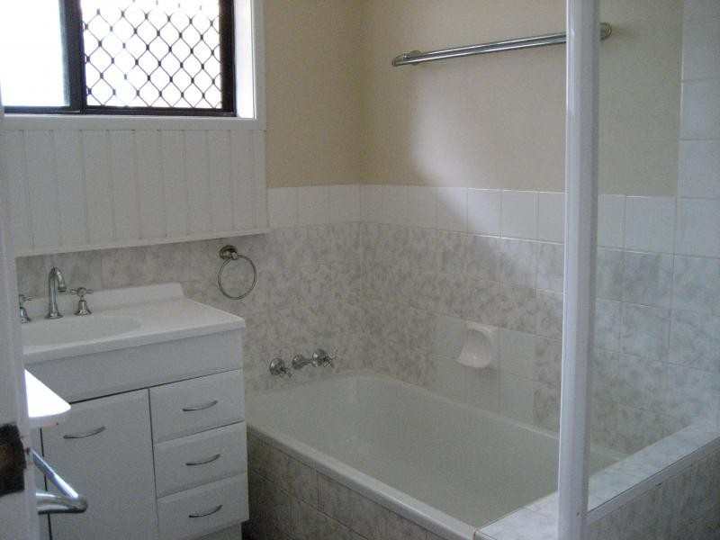 16 Penong St, Westlake QLD 4074