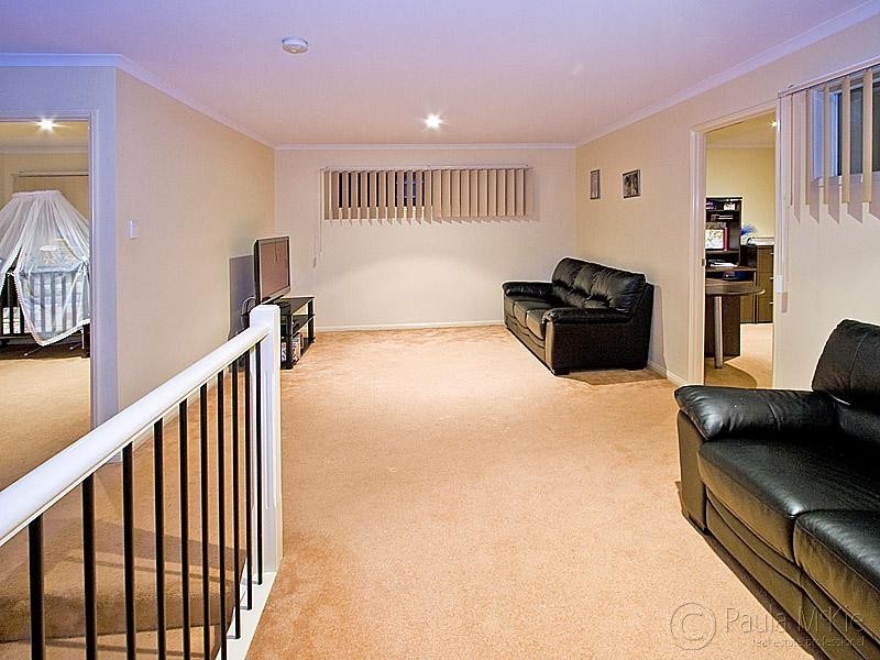 11 Abbey Ct, Springfield Lakes QLD 4300