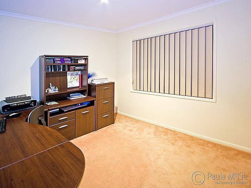 11 Abbey Ct, Springfield Lakes QLD 4300