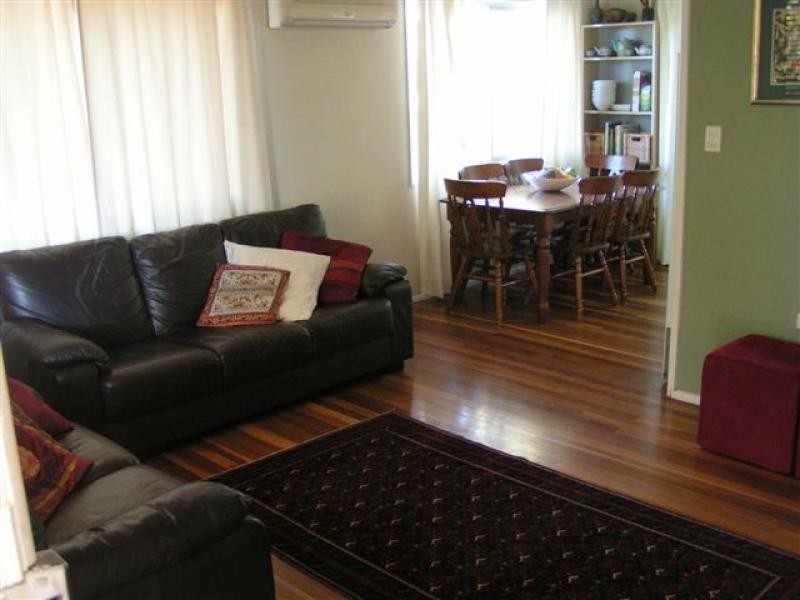 34 Pack Street, Jamboree Heights QLD 4074