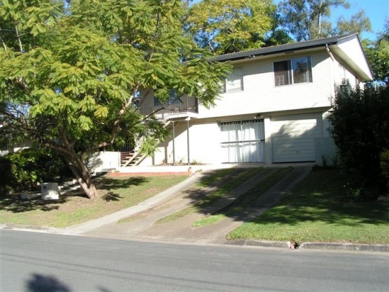 34 Pack Street, Jamboree Heights QLD 4074