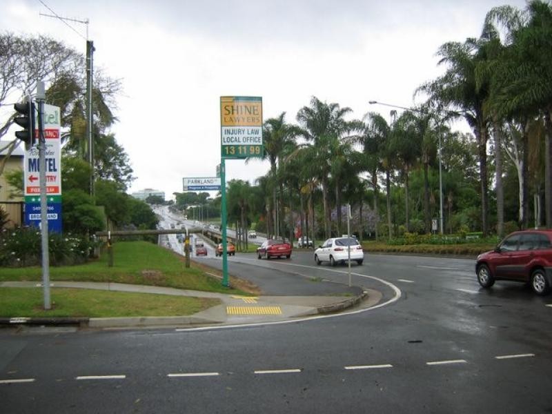 2 Parkland Crescent, Caboolture South QLD 4510