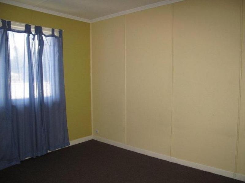 1/2 Parkland Cresent, Caboolture South QLD 4510