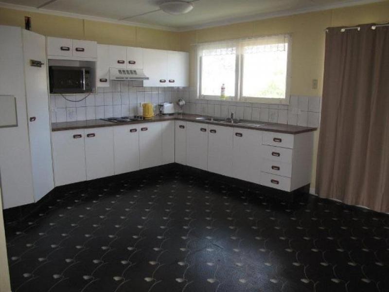 1/2 Parkland Cresent, Caboolture South QLD 4510