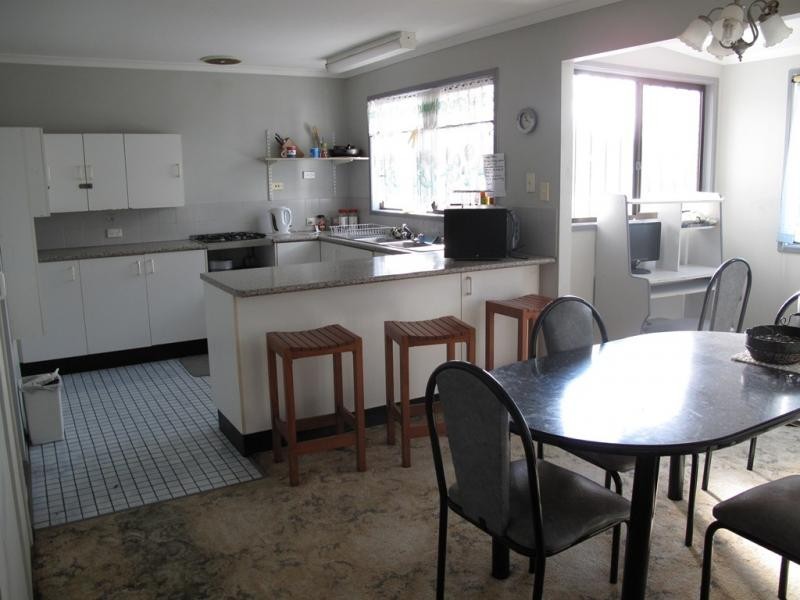 Room 6/166 King Street, Caboolture QLD 4510