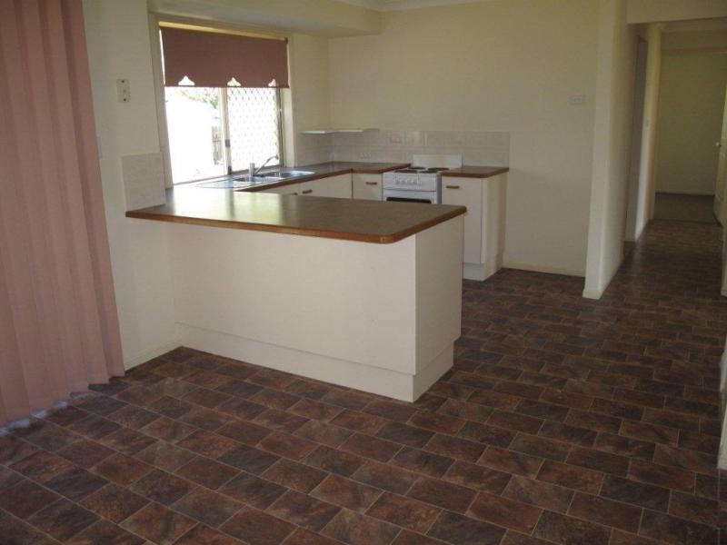 18 Parkridge Avenue, Upper Caboolture QLD 4510