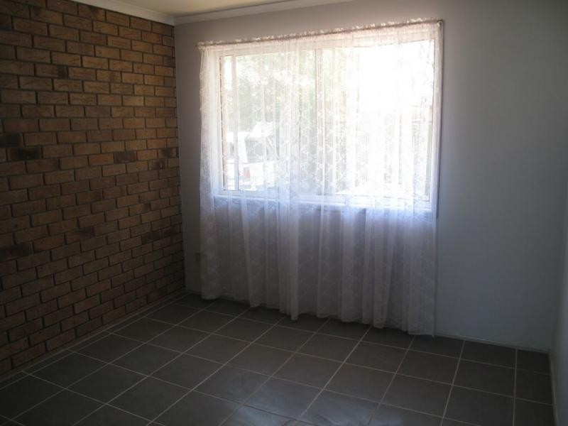 2/4 Cutten Street, Caboolture QLD 4510