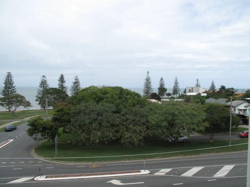 3/51 Landsborough Avenue, Scarborough QLD 4020