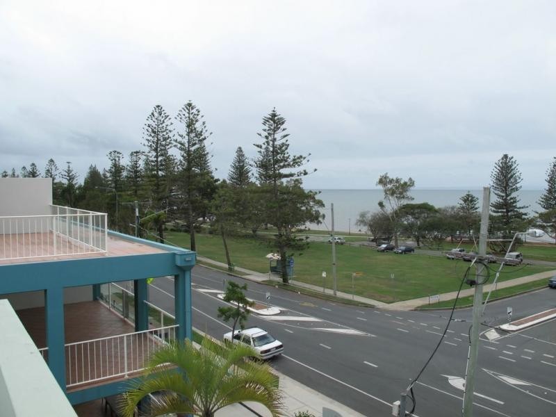 3/51 Landsborough Avenue, Scarborough QLD 4020