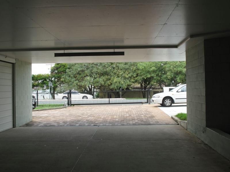 3/51 Landsborough Avenue, Scarborough QLD 4020