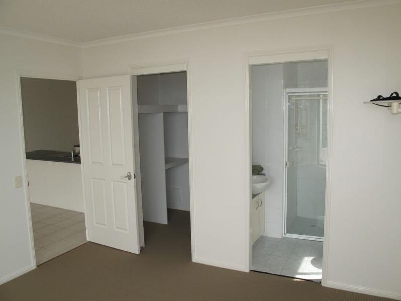 3/51 Landsborough Avenue, Scarborough QLD 4020