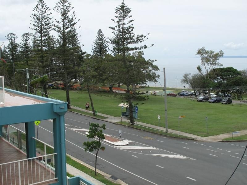 3/51 Landsborough Avenue, Scarborough QLD 4020