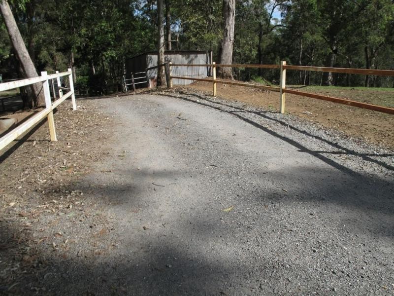 297 Mt Beerwah Road, Glass House Mountains QLD 4518