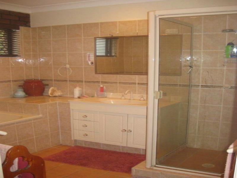 6 Graham Road, Morayfield QLD 4506