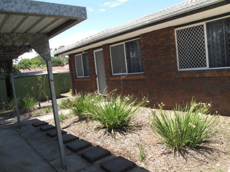 2/4 Cutten Street, Caboolture QLD 4510