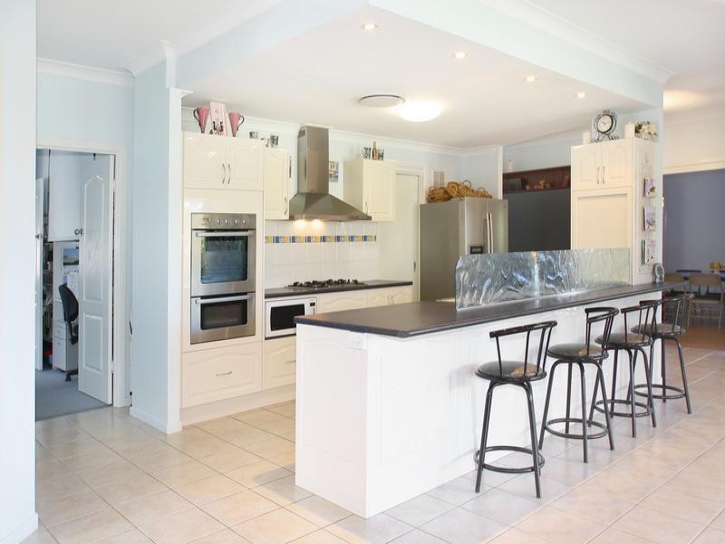 9  Burgundy Drive, Morayfield QLD 4506