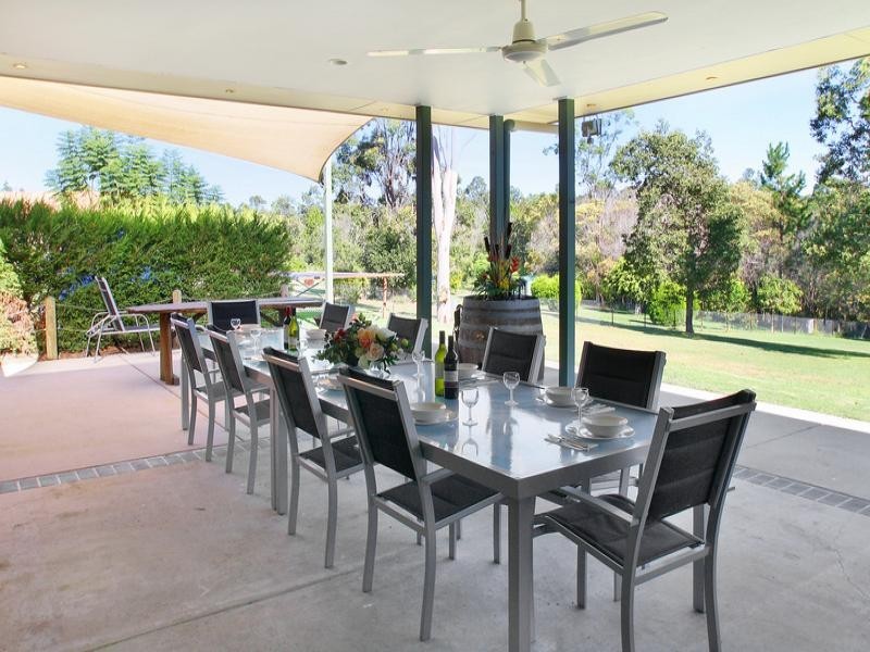 9  Burgundy Drive, Morayfield QLD 4506