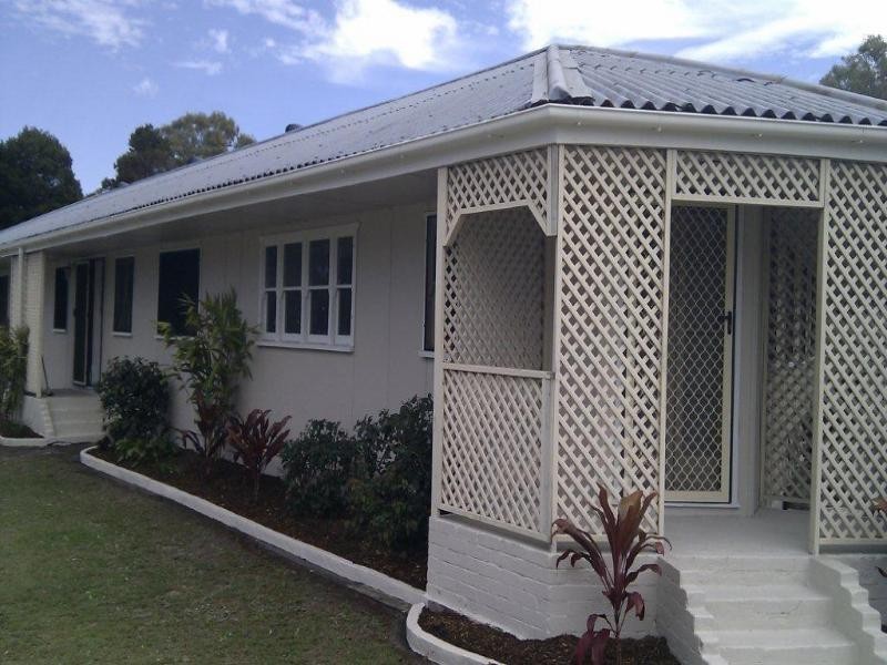 4/2 Moreton Terrace, Beachmere QLD 4510