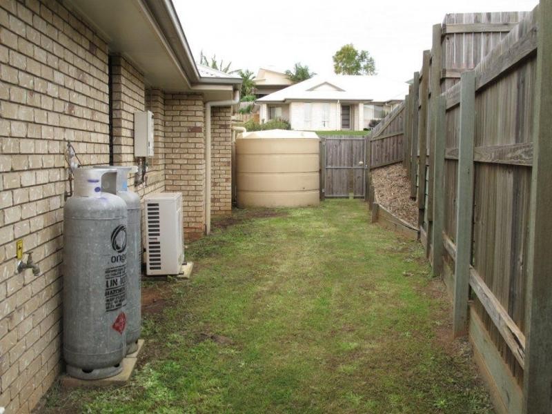4 Lennon Boulevard, Narangba QLD 4504